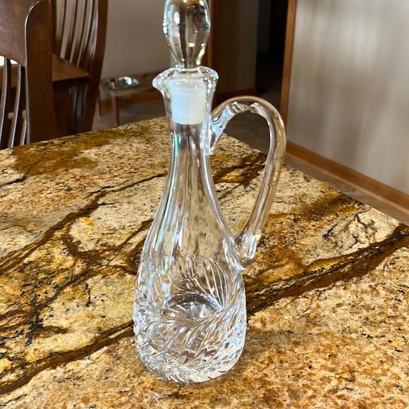 Glass/Crystal Oil Pour - Picture 1 of 6